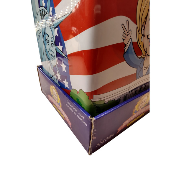 Hillary-in-the-Box 2008 Pop Art Creations Hillary Clinton Novelty - Picture 11 of 11